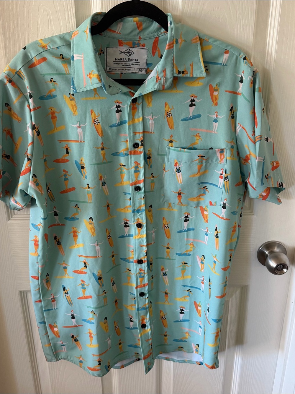 Marea Santa Surf Print Button-Up Shirt — Mint with Orange & Blue Surf Motif